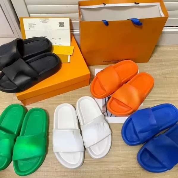 Lüks Kadın Terlik Ton Sandalet Kesme Deri Sandal Düz Yay Çivileri Deri Platform Terlik Kadın Flip-Flops Boyut 35-45