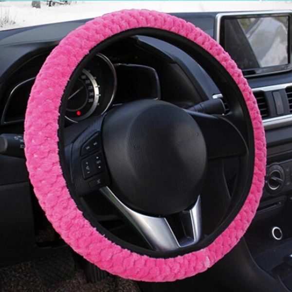 Capas de volante Tampas de inverno Diy Capa de carro Anti-deslizamento Plush Sport Type Acessórios de Interiores Automático