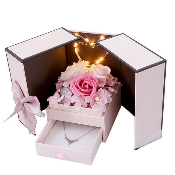 Romantico fiore rosa confezione regalo bomboniera perle portagioie fiori di sapone garofano madre regali di San Valentino con luce a LED