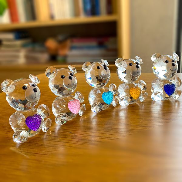 Objetos decorativos Figuras Urso de cristal fofo com amor ornamento de moda de vidro de coração Adorável animal de papel para peso de papel Decoração de Natal Presentes de Natal 230221