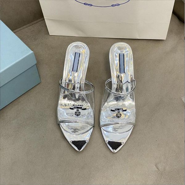 Sand￡lias femininas saltos altos sapatos de vestido l￢minas de mulas designer moda moda plana de ponta de ponta de casamento transparente de festa de couro de pvc