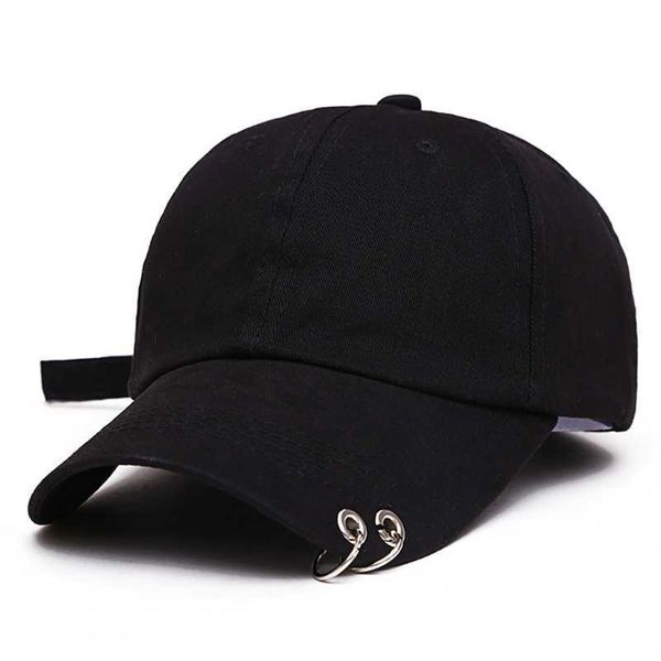 Tampas de bola New mass feminino cor preta cor ajustável Casual de beisebol anéis de metal chapéu liso de algodão Moda Caps ajustáveis ​​R230220
