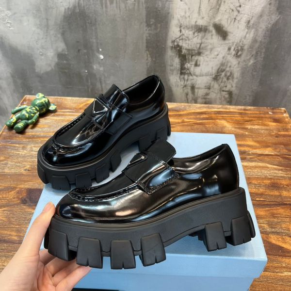 com caixa prad designer sapato homens mulheres casuais monolith mocassim triângulo chocolate escovado sapatos de couro aumentar plataforma tênis clo le