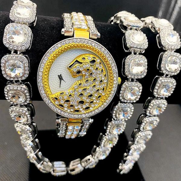 Orologi da polso 3 pezzi Orologi ghiacciati per le donne Orologio leopardato in oro Catene da tennis con diamanti Collana con bracciale Bling CZ Set di gioielli