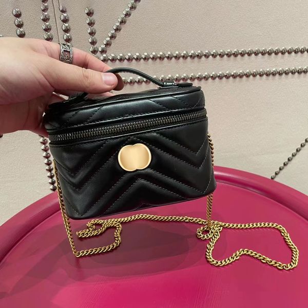 moda Marmont kozmetik çantaları crossbody çanta Lüks Tasarımcılar kadın Omuz askıları makyaj çantası deri Mini makyaj erkek Metal logo debriyaj kılıfları tuvalet çantası