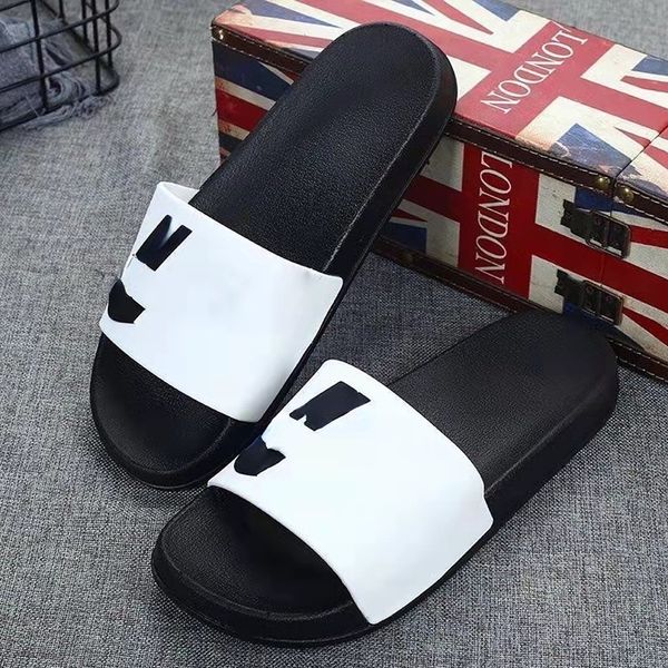 Top dreidimensionale Hausschuhe männlich und weiblich große Größe Indoor Home Outdoor Sandalen Paar Meer Nachtmarkt Supermarkt Großhandel