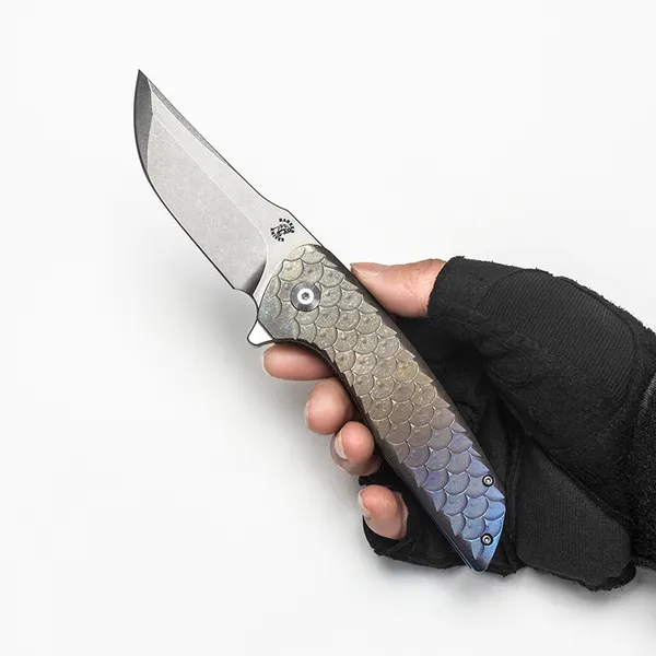 Модная складная нож Hokkaido Custom Gradient Color Color Dragon Scale Titanium Handling Real M390 Blade Blade Outdoor Equipment Инструменты выживания