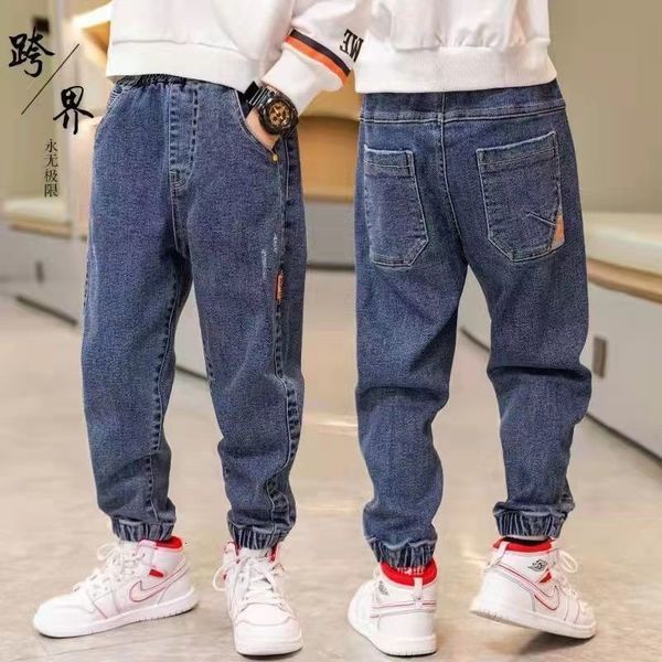 Jeans Jeans per bambini Primavera e autunno Giovani allentati Ragazzi casuali per bambini Piede arricciato Pantaloni Ragazzi Tutto Coppia Pantaloni 230223