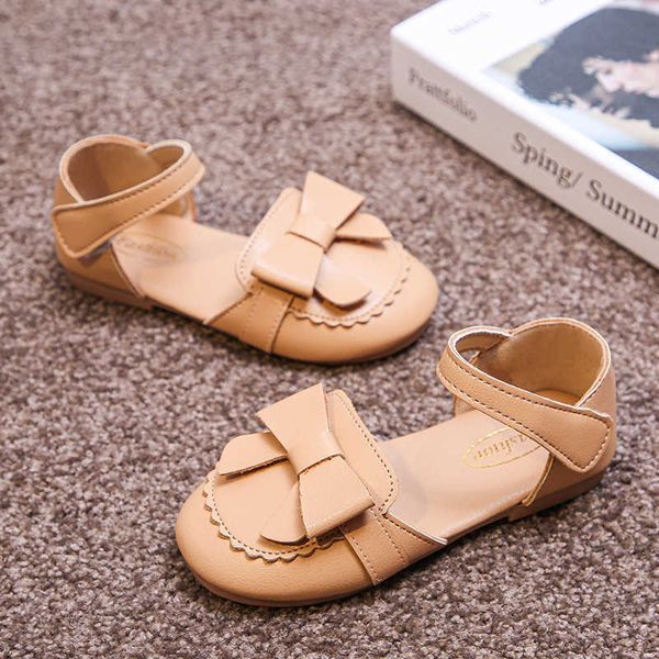 Sandalen 2022 Sommer Neues Baby Mädchen Koreanische Version Kleine Prinzessin Weichen Boden Bedeckte Zehen Kindermode Sandalen Bogen PU Solid Black G230221