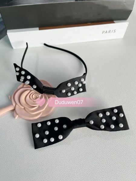 Moda barrettes clipes de cabelo C Marcos Coleção de pérolas arco Acessórios clássicos de handband Acessórios clássicos VIP Presente de casamento