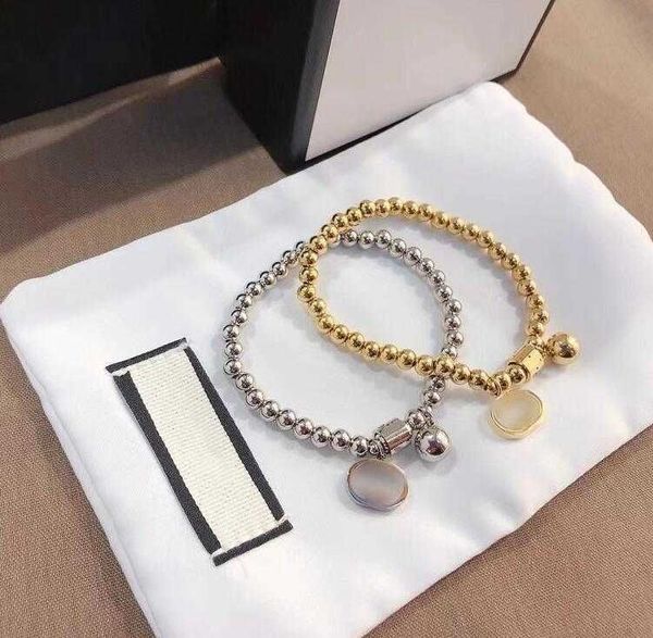 2023Luxusarmband Damen Perlenanhänger Hochwertige klassische Buchstabenarmbänder Mode Einfachheit Unisex Schmuck Armband Memorial Day Geschenk