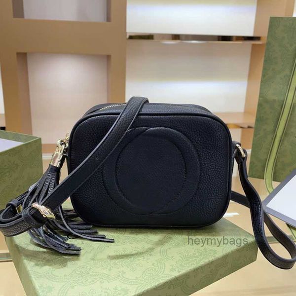 Tasarımcı Kadın Çantalar Soho Disko Kamera Çantası Crossbody Omuz Çantaları Kadın Çanta Çantası Orijinal Deri Klasik Mektup Debriyaj Zip Cüzdan Tassel Kolye Çok Molor