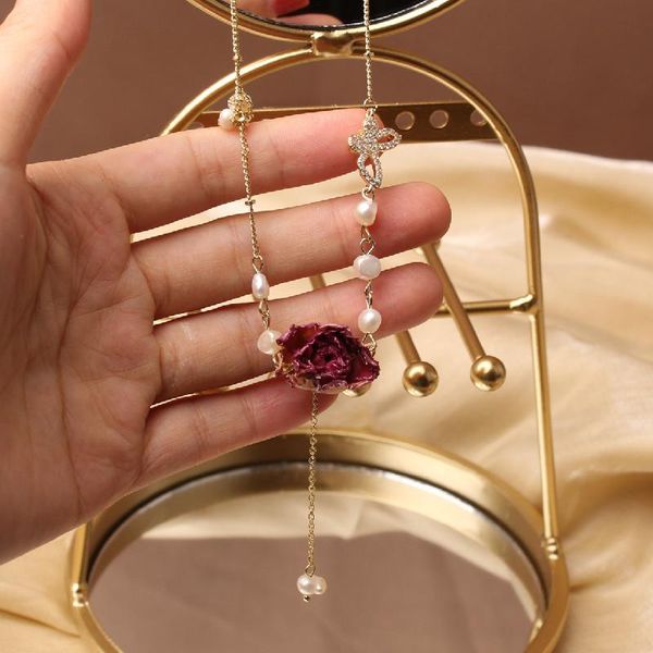 Correntes projetam alto senso Rose Flower Seca Colar Creative Birthday Gift Butterfly Kocker para mulheres.Chains