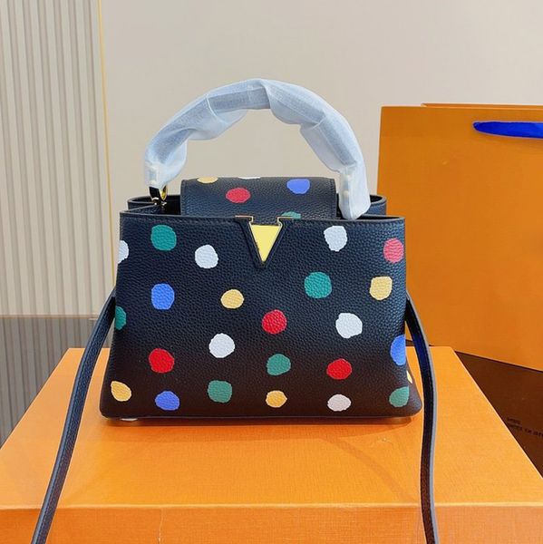 Сумки сумки сумочка дизайнерская сумка женщин классическая имитация бренд мультфильм точка одно плечо мини -кумбридж Сумка Универсальная пригородная вечеринка ужина