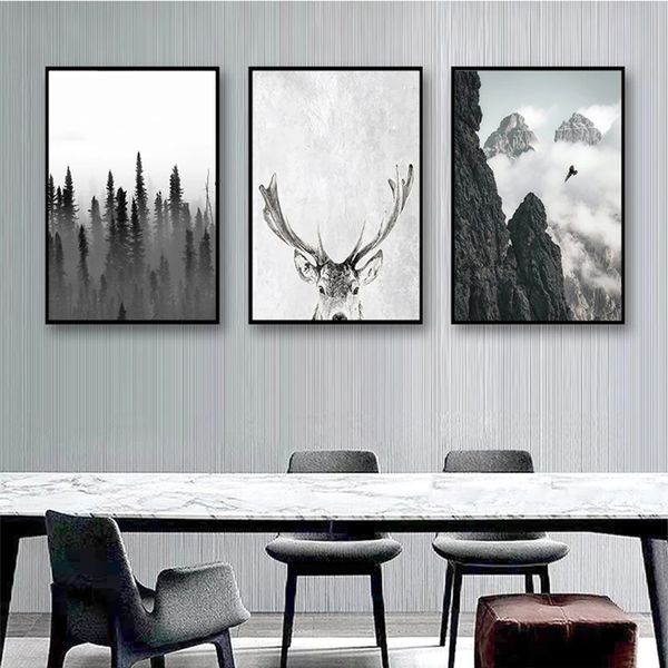 Stampa artistica da parete Pittura minimalista Immagine del soggiorno Foresta scandinava Cervo Aquila Paesaggio bianco nero Poster su tela Nordic Woo