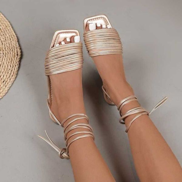 Sandálias 2023 Verão Feminino Sapato Baixo com Cadarço Romano Casual Confortável Frete Grátis Nu Plus Size Elegante Dourado Prateado Y2302
