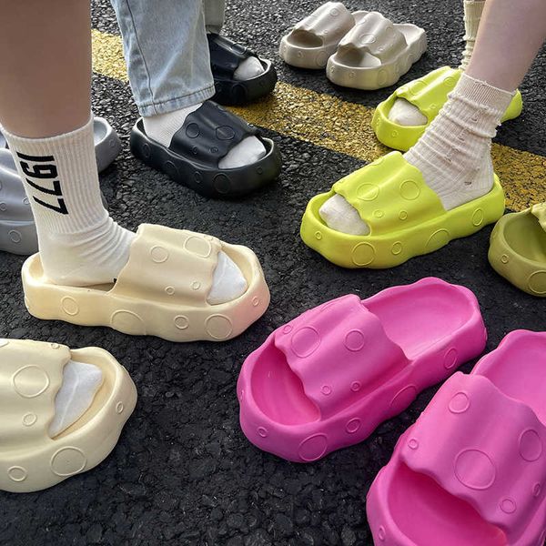 Slippers 2023 Summer Soles grossa Casal Candy Color Wave Sandals Mulheres Eva Shoeshome non Slip Man Y2302