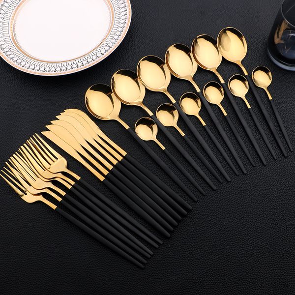 Set di stoviglie Posate Posate in acciaio inossidabile Oro nero 24 pezzi Coltello da pranzo Forchette Cucchiaini Cucina Cena Stoviglie occidentali 230224