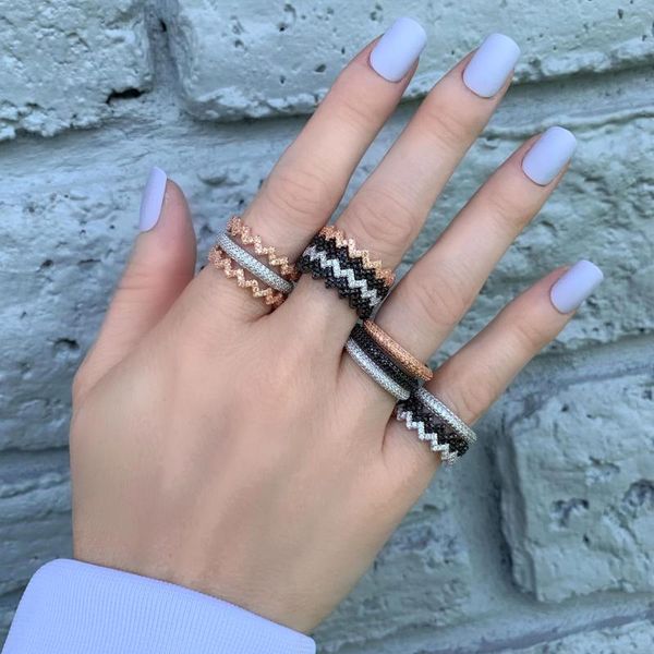 Fedi nuziali Twist Wrap Wave Sparkling CZ Finger Ring Women Engagement Jewelry Elegant Stackable Thin Black Alta qualitàFedi nuzialiWeddin