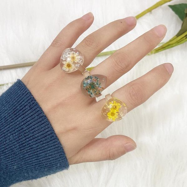 Anelli a grappolo Minar 3 pezzi / set Resina trasparente per le donne 2023 Fashion Real Dye Daisy Sunflower Geometric Arcylic Ring JewelryCluster