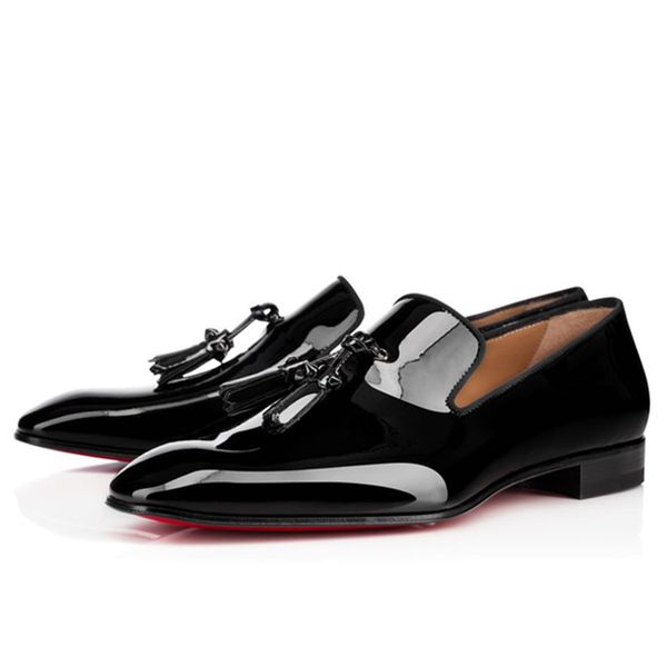 Lüks Erkek Elbise Ayakkabı Somun Spor Ayakkabı Süet Patent Patent Deri Perçin Kaygan Erkekler İş Partisi Spor Ayakkabıları Düğün Tabağı Ayakkabıları
