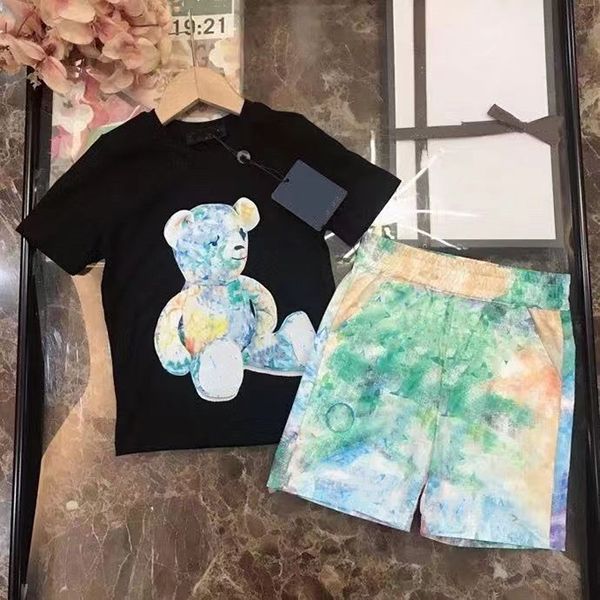 Tasarımcı Çocuk Giyim Setleri Erkek Bebek gömlek İki parçalı Takım Sonbahar Kız Takım Elbise Çocuk t shirt pantolon şort 3 Stiller Boyut 90-160 Güz