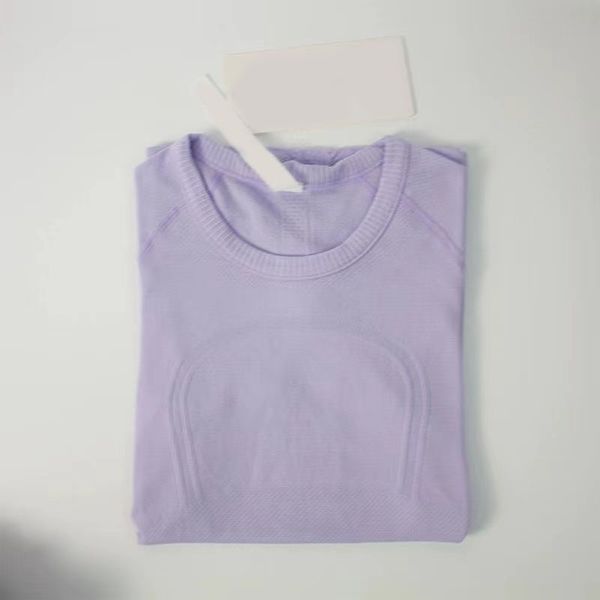 Yoga-Sport-T-Shirt für Damen. Verschiedene Farben