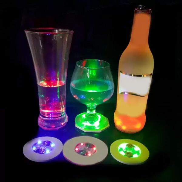 LED parlak şişe etiketleri bardak altlıkları ışıklar pille güçlendirilmiş LED parti bardak mat dekeller festivali gece kulübü bar parti vazo ışıkları
