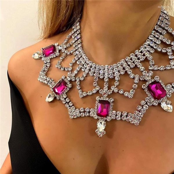 Collane con ciondolo Collana grande in cristallo rosso rosa quadrata alla moda Collana elegante con bellissimi strass da sposa, regalo di gioielli da sposa per feste da donna