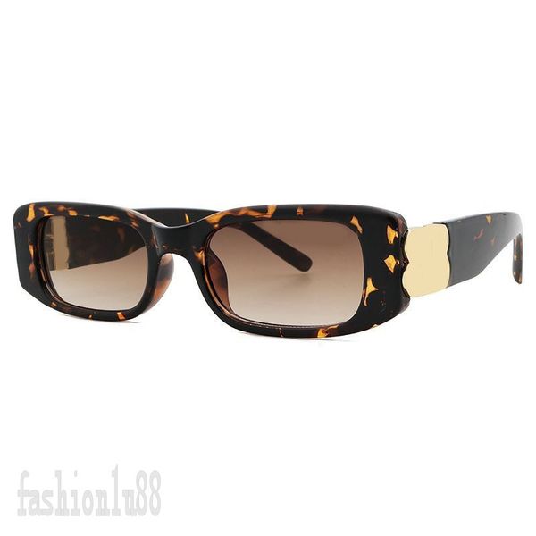 Occhiali da sole sportivi per donna occhiali da sole moda occhiali da sole quadrati in plastica alla moda accessori da spiaggia occhiali da sole tonalità nere fredde occhiali da sole firmati PJ025 C23