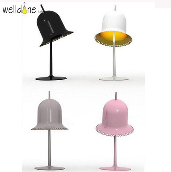 Lampade da tavolo Design italiano Lampada con campanello Luce moderna per la decorazione della camera da letto Luci da lettura 90-265 V Arte e semplificazione