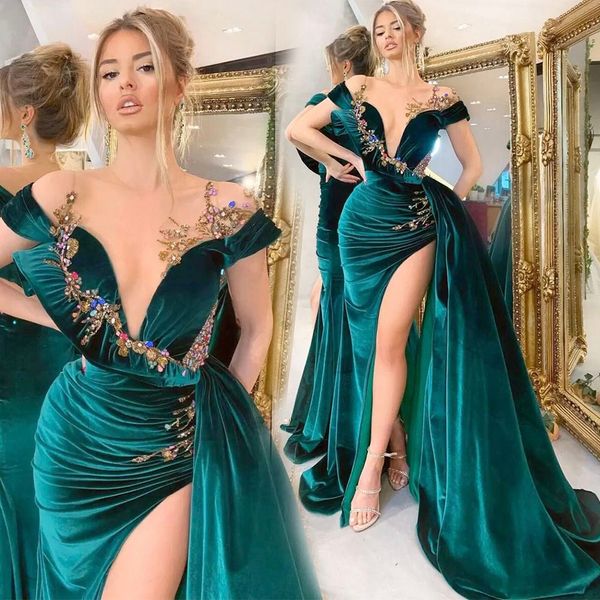 Abiti da sera in velluto Abito da ballo con spalle scoperte Nuovo Plus Size Sirena formale con perline Illusione Lunghezza pavimento Scollo a V personalizzato Cristallo