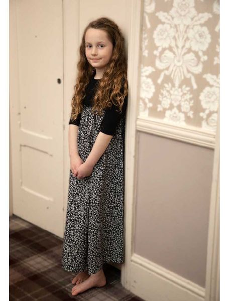 Kız Elbiseleri Kızkardeşler Maxi Elbise Bebek Şeritli Üst Yumuşak Çiçek Kız Elbise Pamuk Aile Giysileri Çocuk Yaz Giysileri 2023 Z0223