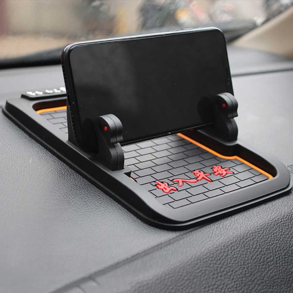 Decorazioni per interni Porta ornamenti per auto Tappetino antiscivolo Fortunato con numero Decorazione in silicone Tappetino antiscivolo per cellulare GPS 20.5X13CM R230228