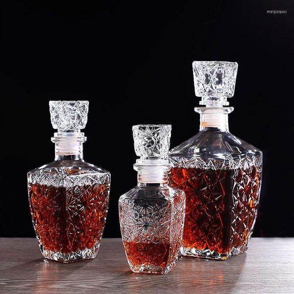 Copos de vinho 800ml Creative transparente Wineglass Vodka Red Bottle Dispenser Whisky Decanter Bar Coquetel Glass Gift
