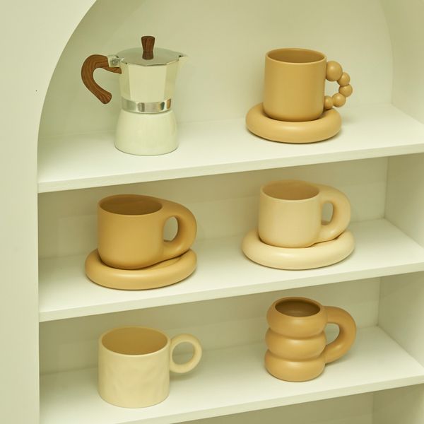 Tassen Floriddle Keramik mit Untertasse Kaffeetassen und Untertassen Home Office Teetasse Koreanischer Teller 230228