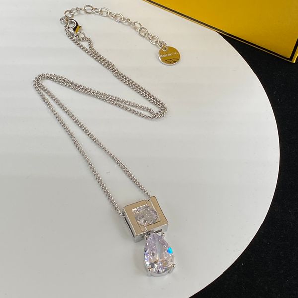 Luxus-Designer-Diamant-Anhänger-Halsketten für Frauen, klassischer Buchstabe F, Herrenmode, goldene Luxurys-Kette, Designer-Schmucksachen 2302281BF
