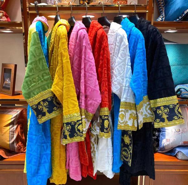 Бархатный халат дизайнеры дизайнеры барокко модная пижама мужские женщины Женщины Письмо Жаккард печать рукава барочко