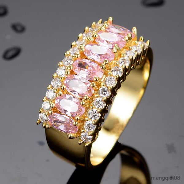 Anelli a fascia Luxury Female Pink Crystal Ring Charm Big Gold Color Wedding per le donne Trendy Geometric Zircon Engagement