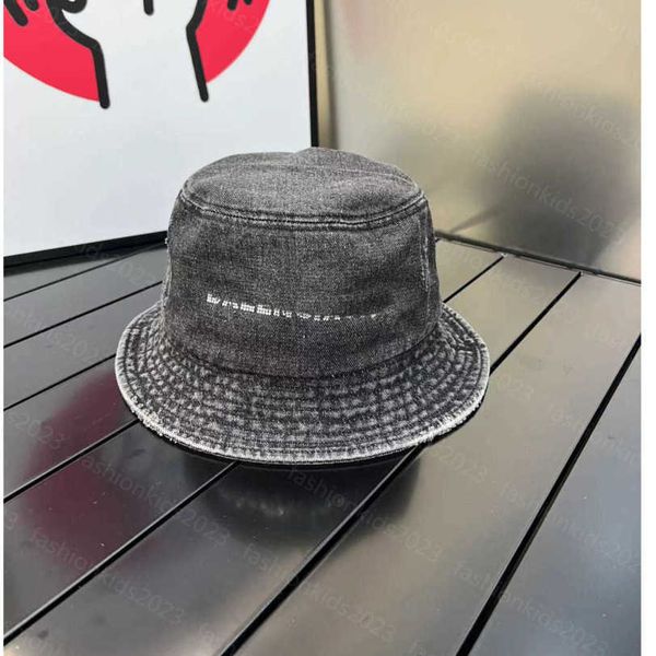 Chapéu de designer 23ss Stick drill letter logo Borda desfiada chapéu de pescador cowboy protetor solar praia chapéus de sol respirável de alta qualidade balde de pescador unissex a1