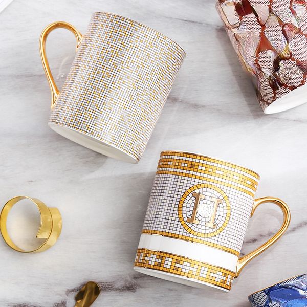 Commercio all'ingrosso della tazza di caffè del tè del pomeriggio della colazione a casa della tazza di ceramica creativa europea dell'orlo dell'oro