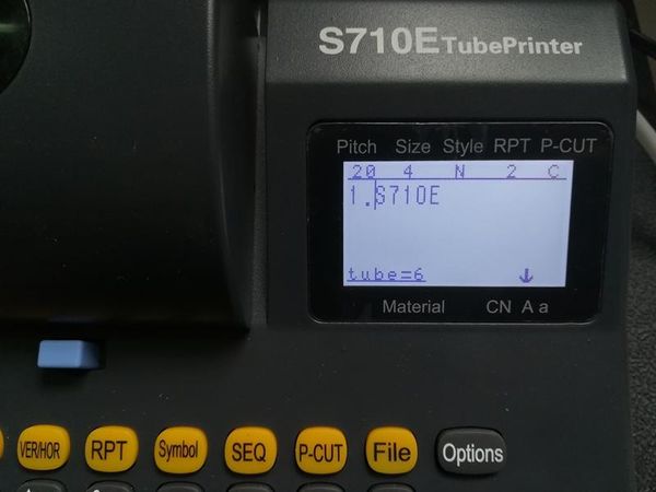 Принтеры принтера Printer S710E кабель I.D.Printer Ferrule Printing Machin Электронная буква и английская дисплей USB -интерфейс