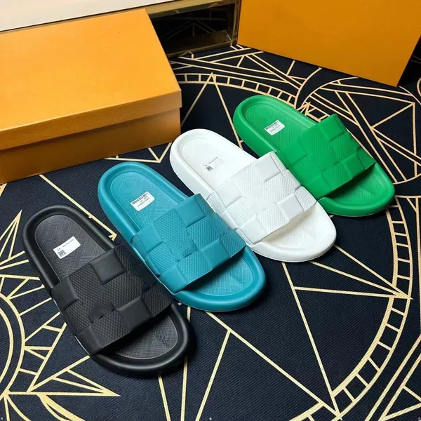 9model 2023 Estate lussuosi Pantofole da uomo cool Sandali morbidi da uomo Scarpe casual da spiaggia Light Eva Slides Designer Brand Uomo Infradito Sandali da uomo