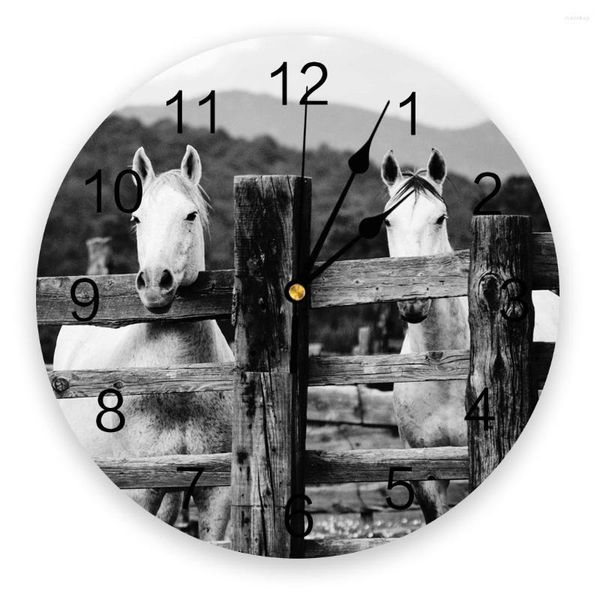 Настенные часы фермы коньер животных черно -белые часы современный дизайн