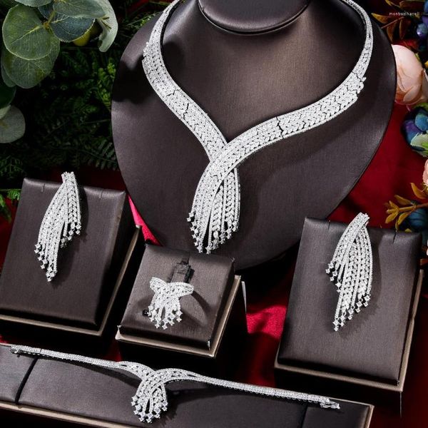 Collana Orecchini Set Soramoore Luxury 4pcs Bracciale Set di anelli per le donne Party African Dubai CZ Bridal Wedding