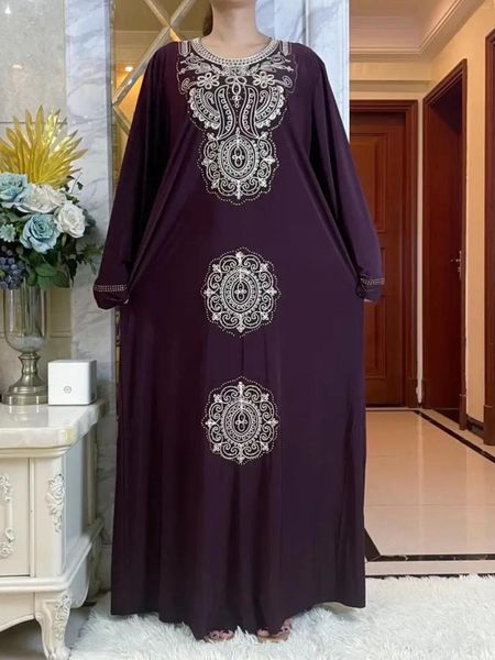 Roupas étnicas Dubai Moda Africana Vestidos de Primavera Para Mulheres Manga Longa Tecido De Seda Gelo Abaya Robes Muçulmanos Roupas Islâmicas Bordadas