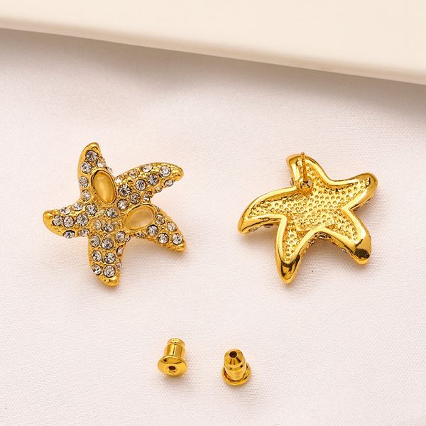 Novo estilo designer marca v carta brincos high-end mulheres banhado a ouro brinco de aço inoxidável incrustado geometria de cristal estrela do mar anel de orelha jóias de casamento