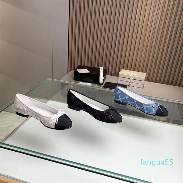 Designers de sapatos femininos de 2023 Ballet Sapatos baixos de couro clássico pano de tweed de duas cores laço de costura redondo moda casual sapatos femininos cores múltiplas tamanhos 34-43