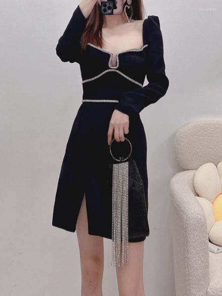 Casual Dresses Runway Fashion 2023 Herbst Winter Knielanges Kleid Frauen Langarm Schwarz Diamanten Sexy Elegante Damen Party