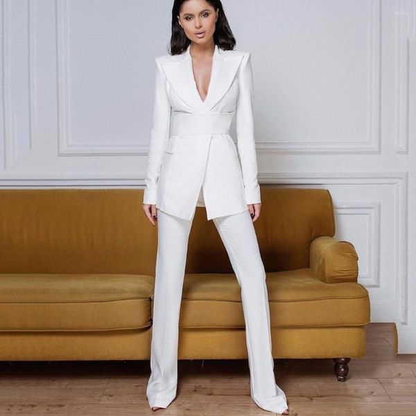 Ternos femininos terninho formal feminino branco com blazer em V profundo ajustado alongado cinto largo e calça flare cintura alta nupcial